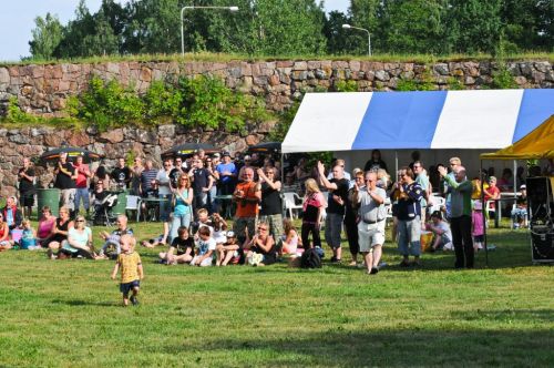 Backyardrock2011-31.jpg