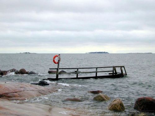 Laituri Lauttasaaressa

